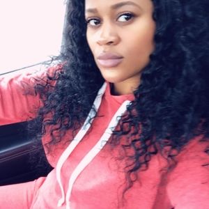 Meet your Posher, Keisha